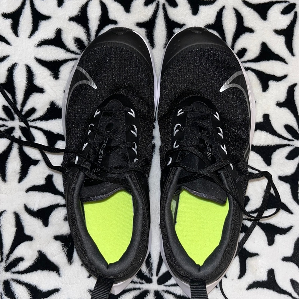 *Boys* Nike air zooms ⚡️Open to reasonable offers⚡️